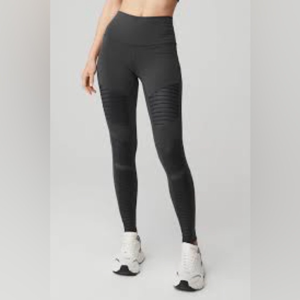 Alo Yoga High Waisted Moto Leggings, Gray, Medium, EUC
